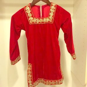 Girls Pakistani shalwar kameez